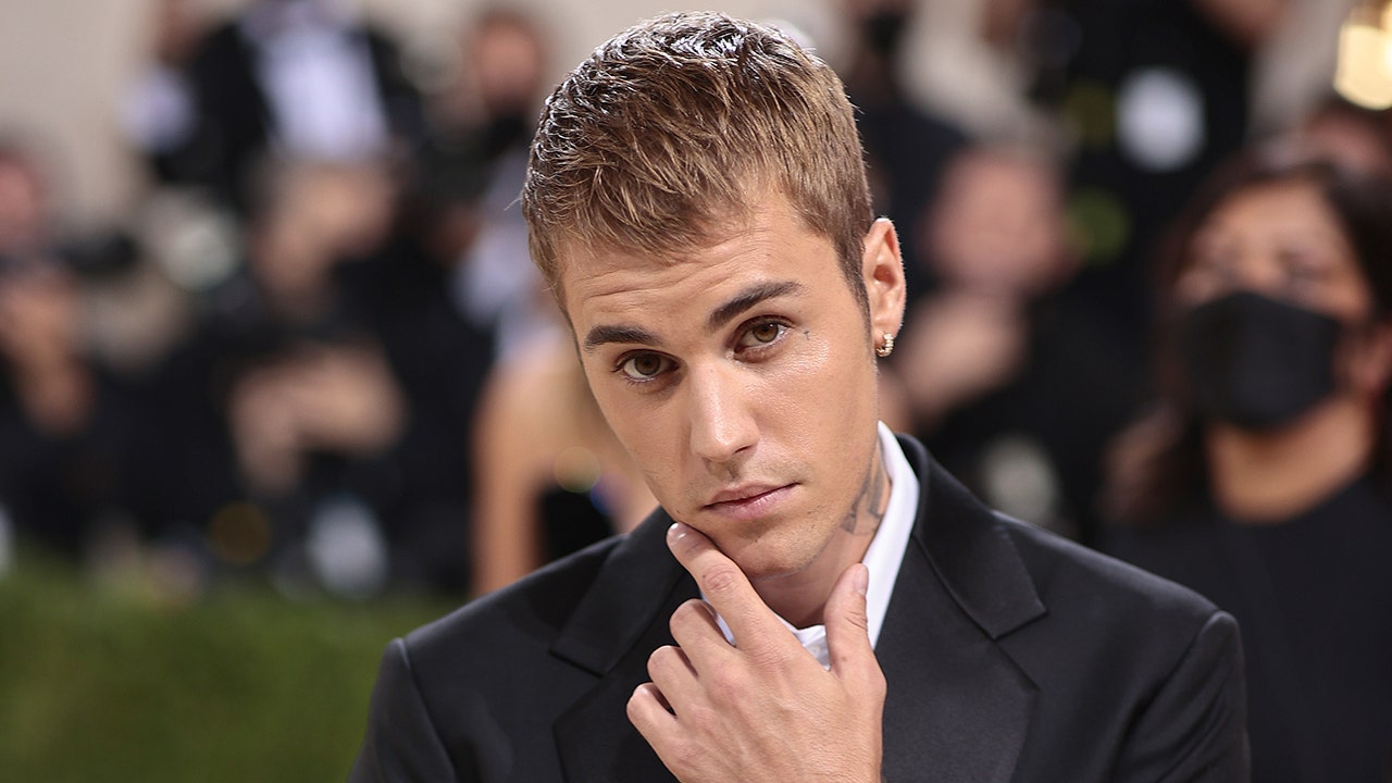 Justin Bieber reveals facial paralysis, says he's been diagnosed with Ramsay Hunt Syndrome