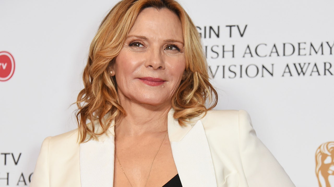 Kim Cattrall fans slam 'Sex and the City' revival 'And Just Like That' for 'assassinating her character'