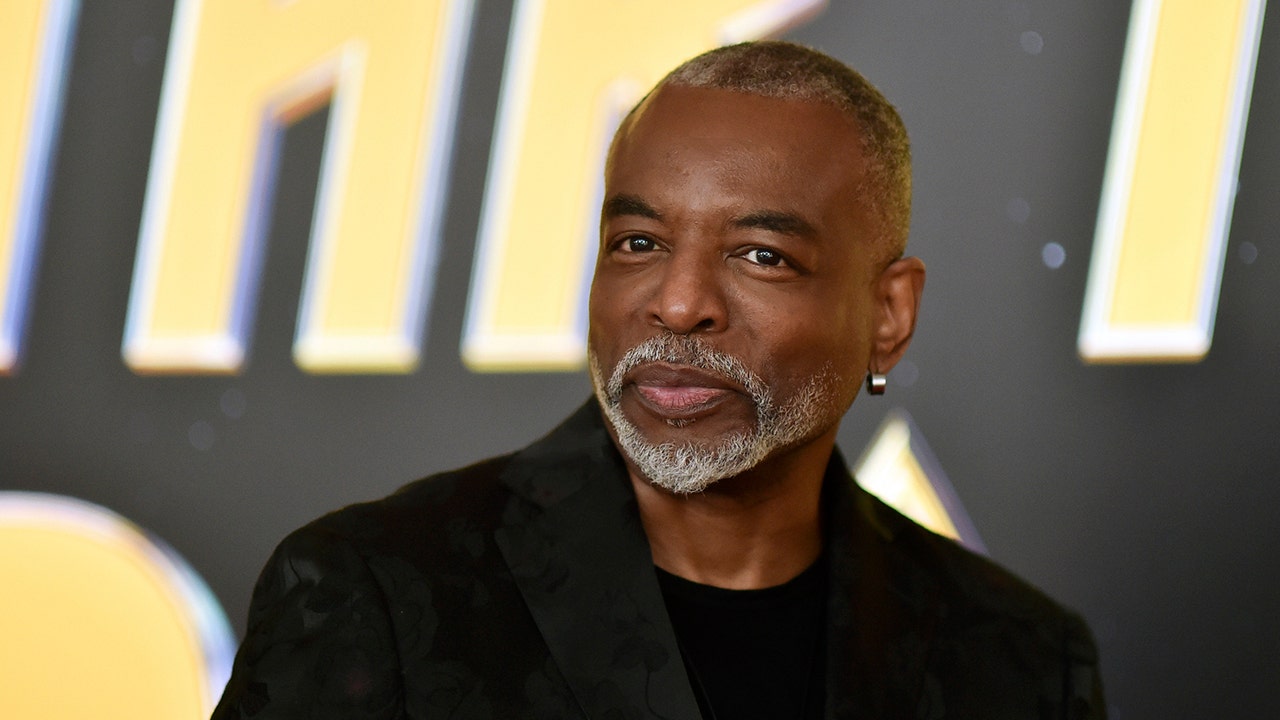 LeVar Burton says not getting ‘Jeopardy!’ job was ‘humiliating’: ‘The fix was in’ thumbnail