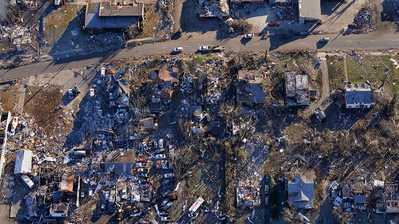 Kentucky Tornado Death Toll Climbs To Over 80 Including Children Gov   Mayfield Kentucky Tornado 