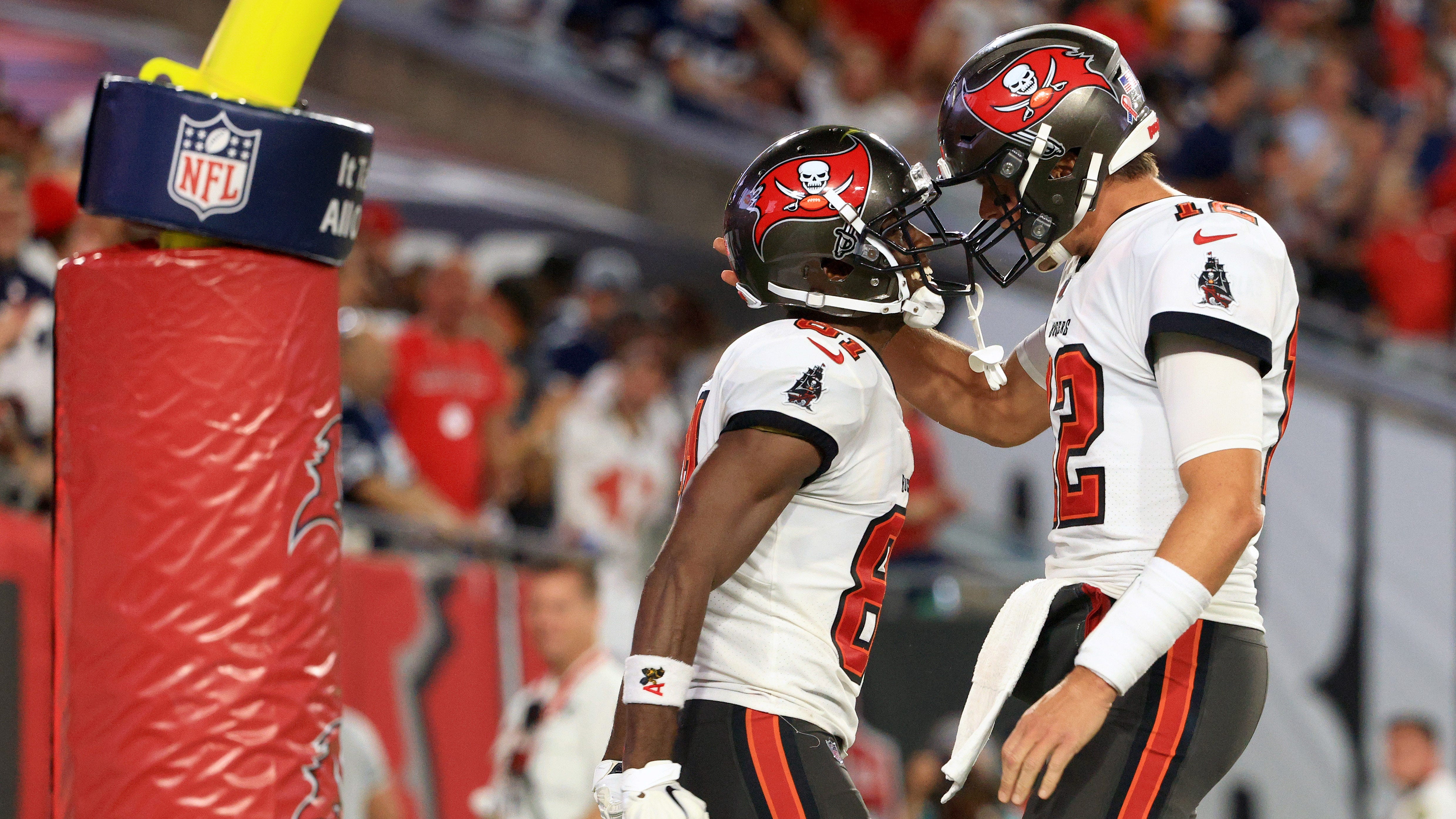 WATCH: Buccaneers' Tom Brady connects with Antonio Brown for touchdown in  Super Bowl LV – The Denver Post