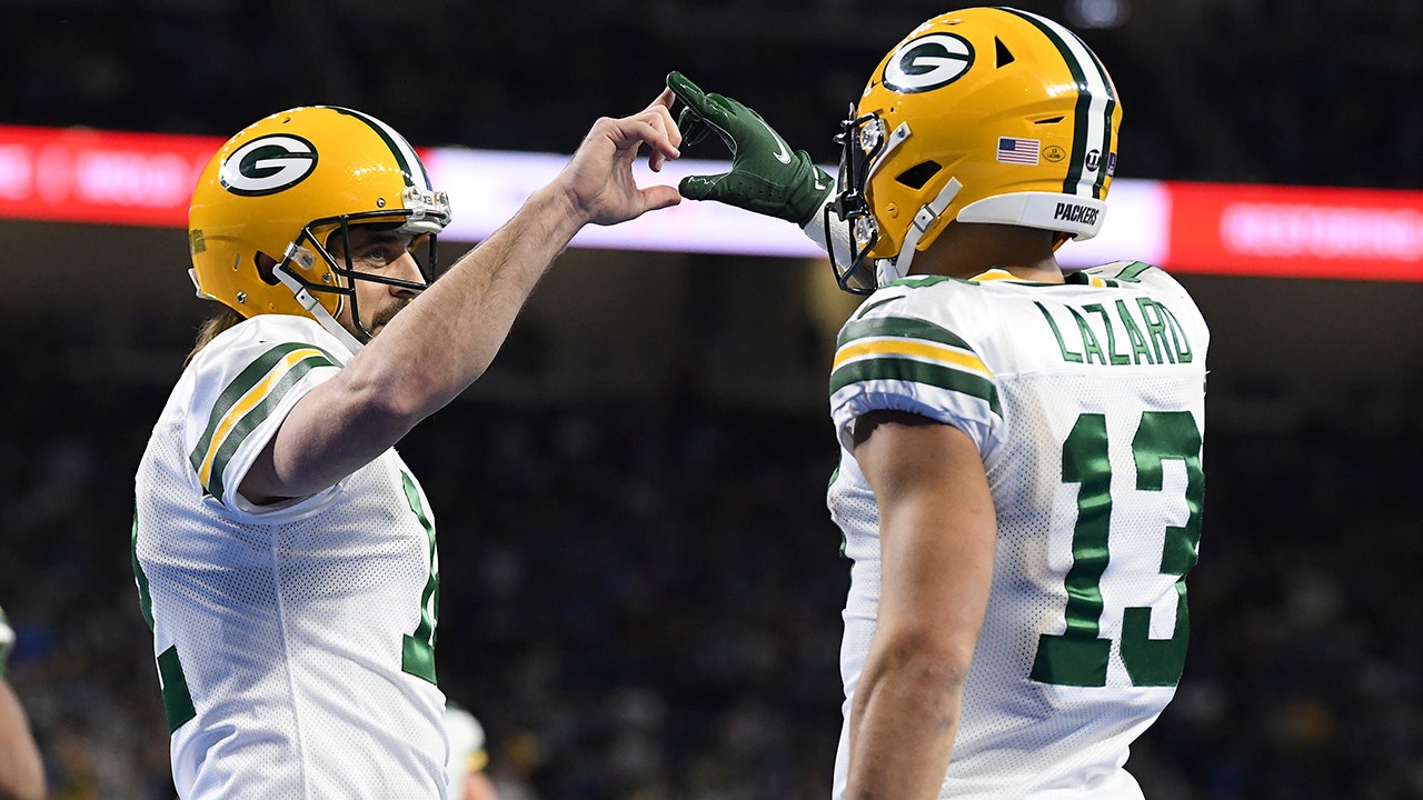 NFL: Aaron Rodgers Teammate Lashes Out At Him After Practice (Statement)