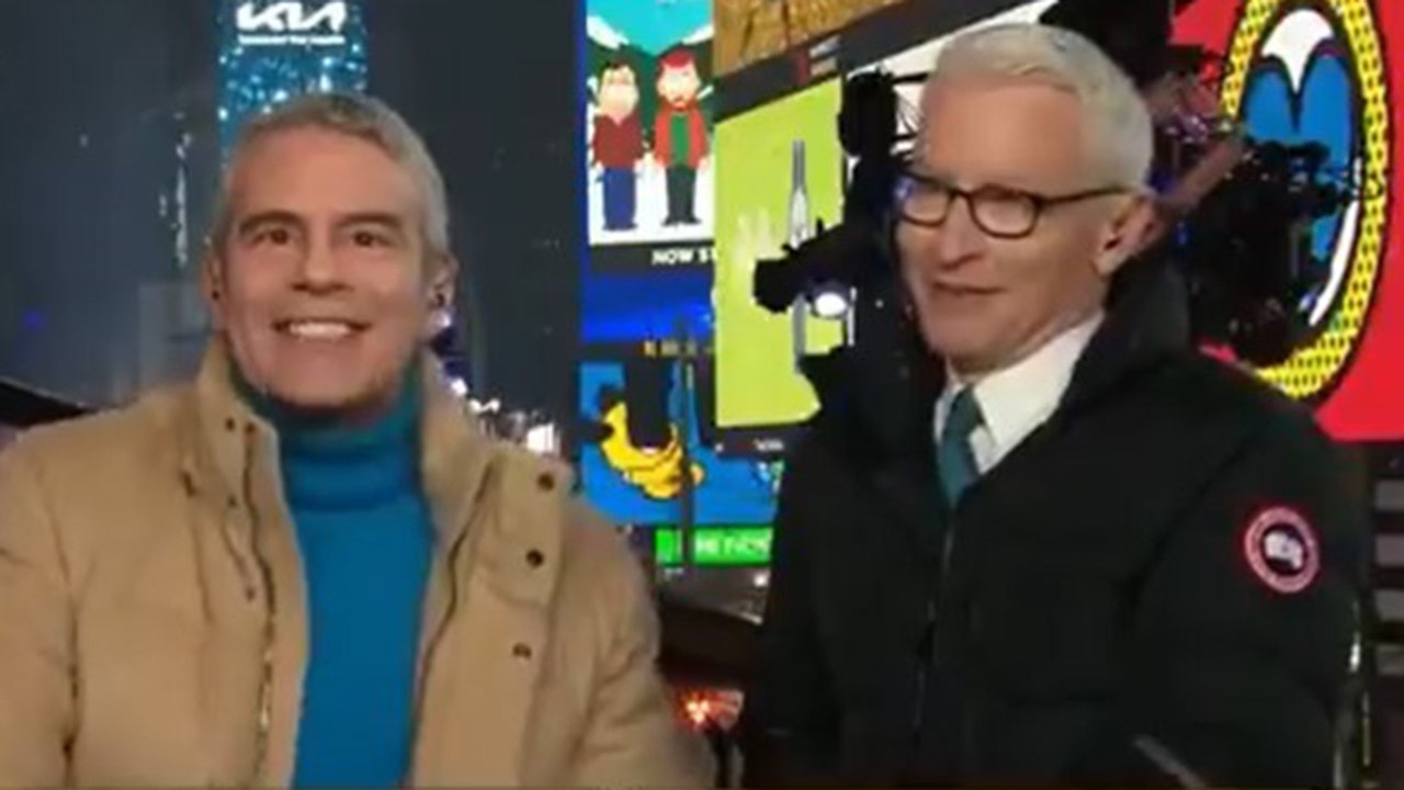 Andy Cohen's drunken de Blasio rant made CNN 'watchable,' but was