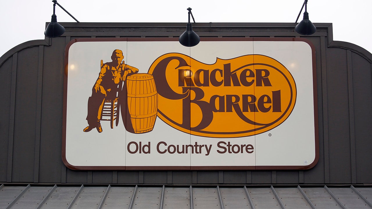 Cracker Barrel shooting: Suspected gunman killed by deputies, report says