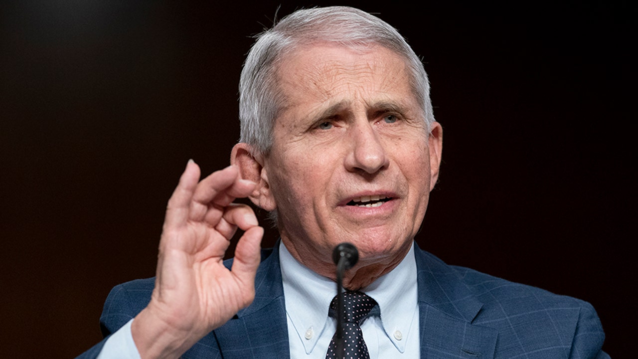 Fauci on hot mic calls Republican senator a ‘moron’ after question on investment disclosures