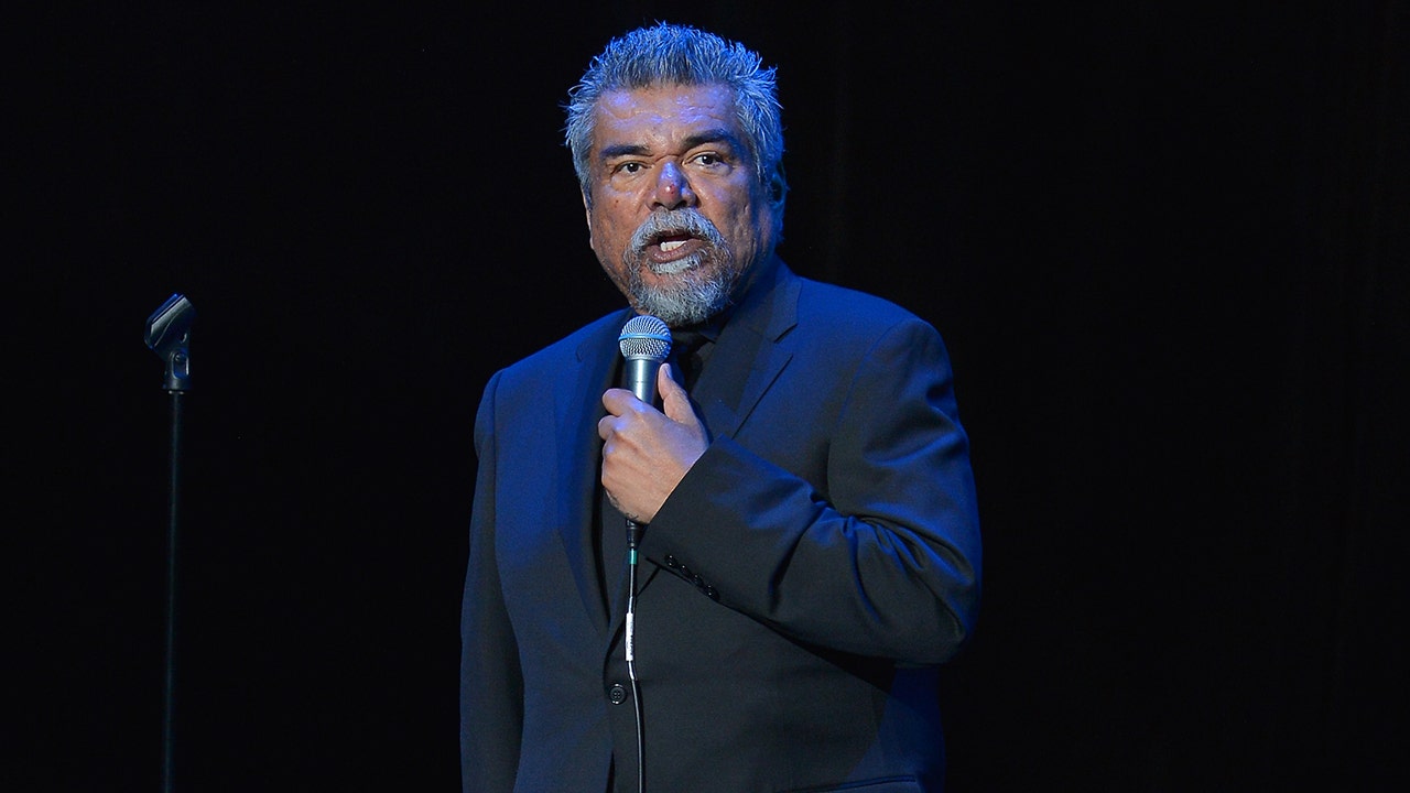 George Lopez stops New Year's Eve show early after falling ill on-stage: report