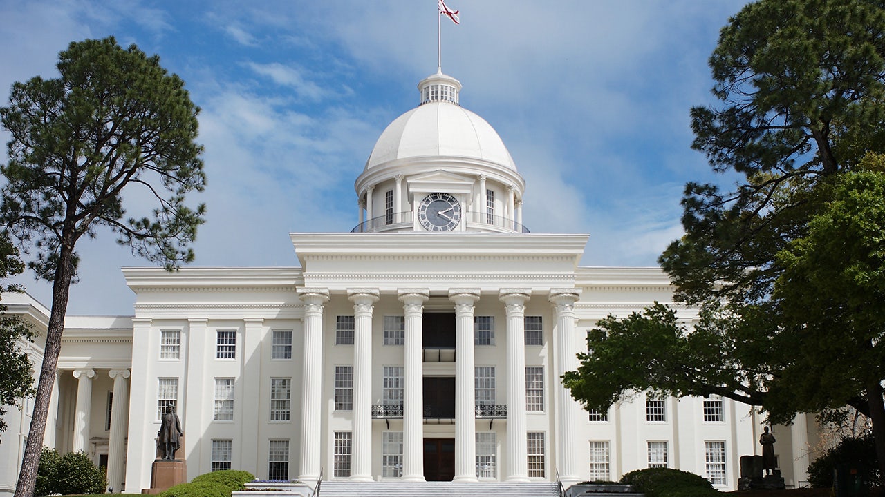 Alabama lawmakers approve education rule equivalent to Florida’s law