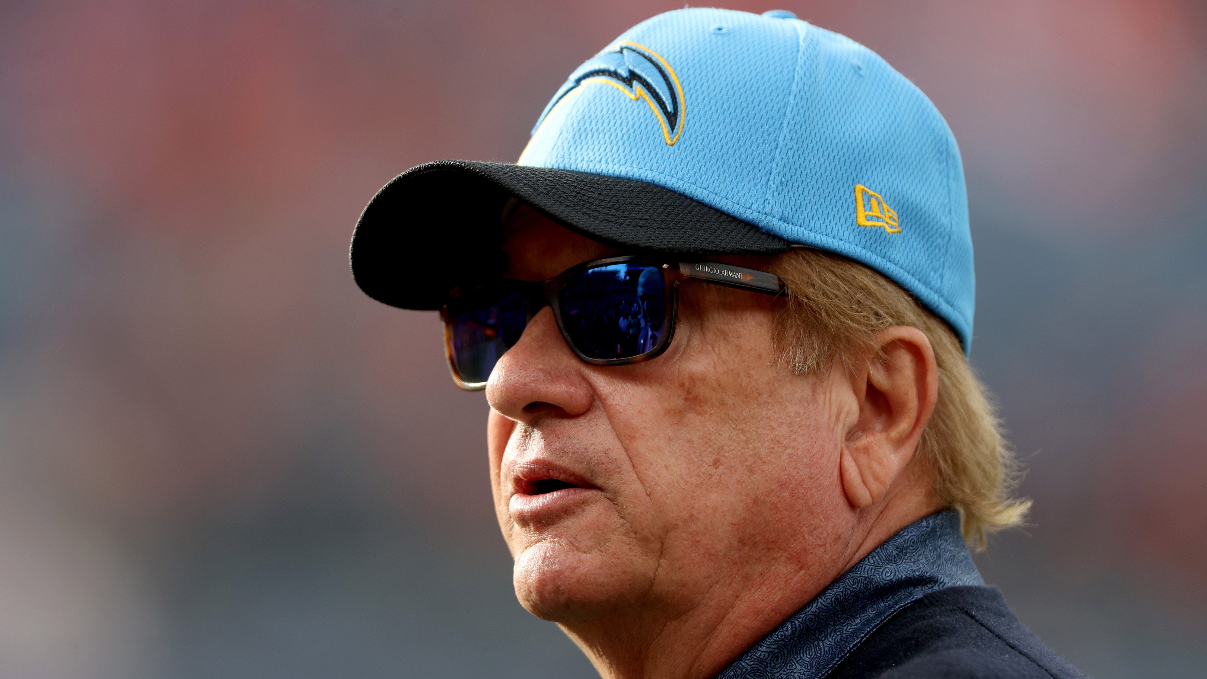 San Diego taxpayer sues NFL, team owners over Chargers' move to