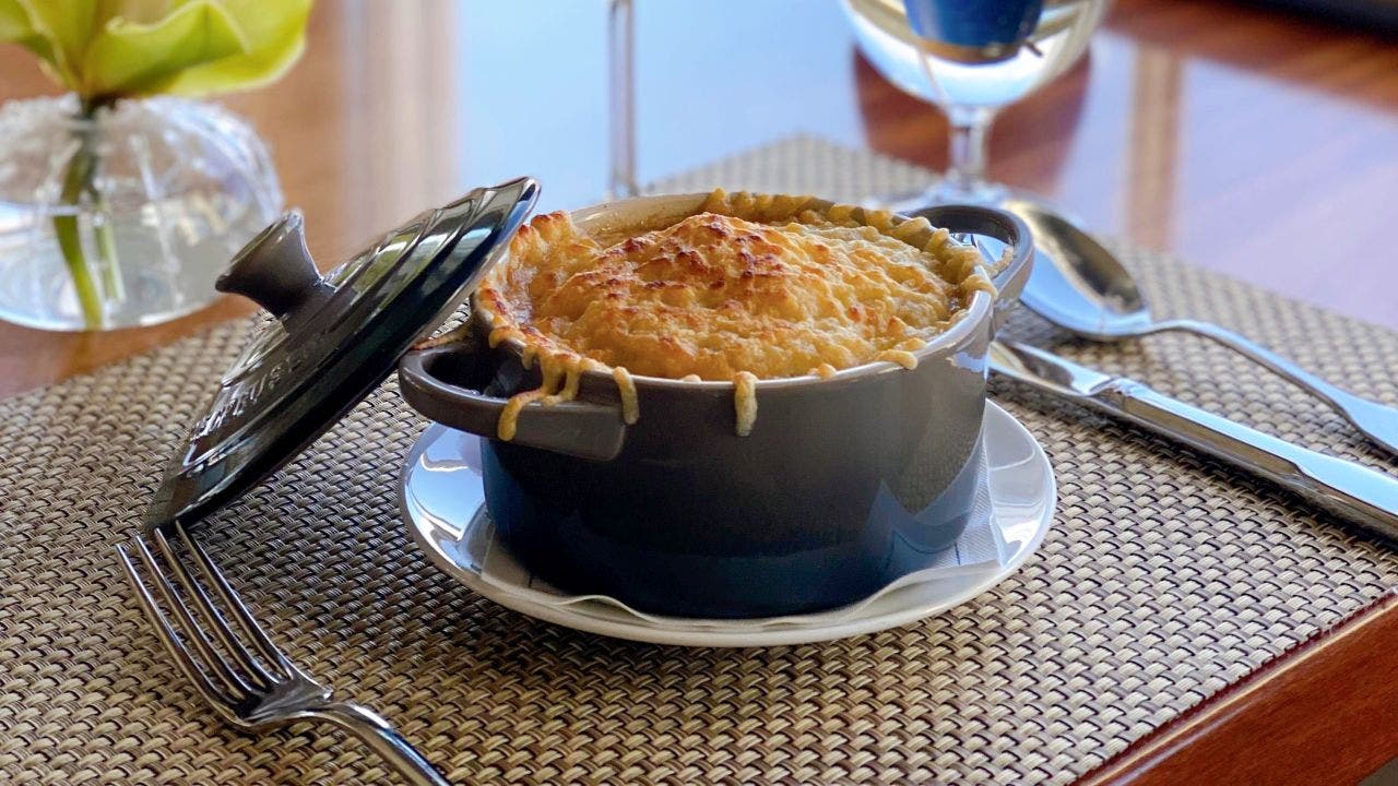 Cheesy French onion soup from a famous New England hotel: Try the recipe