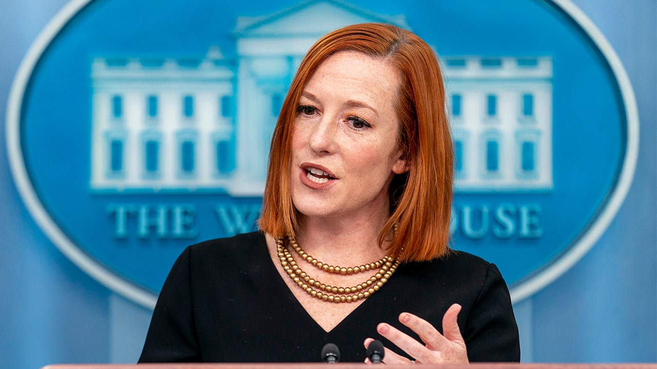 Psaki swings at Hawley for 'parroting Russian talking points'