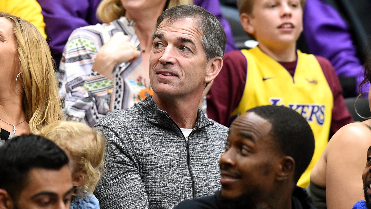 NBA legend John Stockton gets Gonzaga season tickets taken away over mask standoff - Fox News : NBA legend John Stockton had his Gonzaga basketball season tickets suspended for failing to comply with the school’s mask mandates.  | Tranquility 國際社群