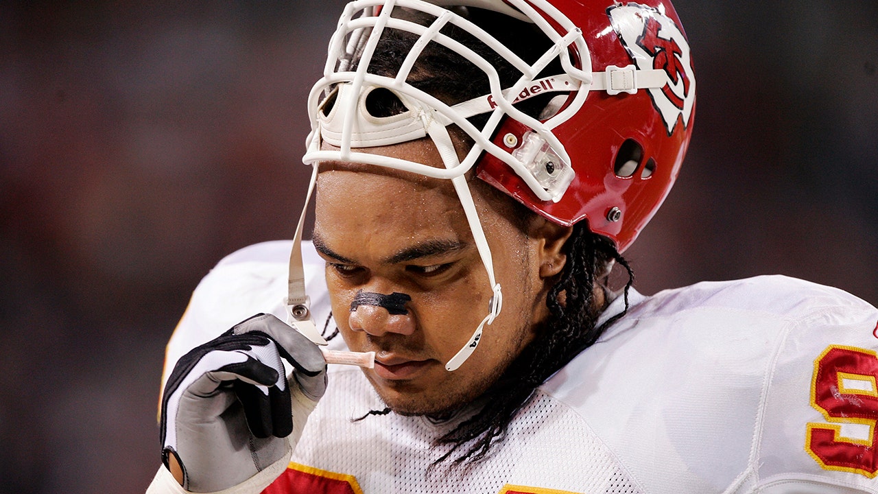 Life, mysterious death of Kansas City Chiefs' Junior Siavii