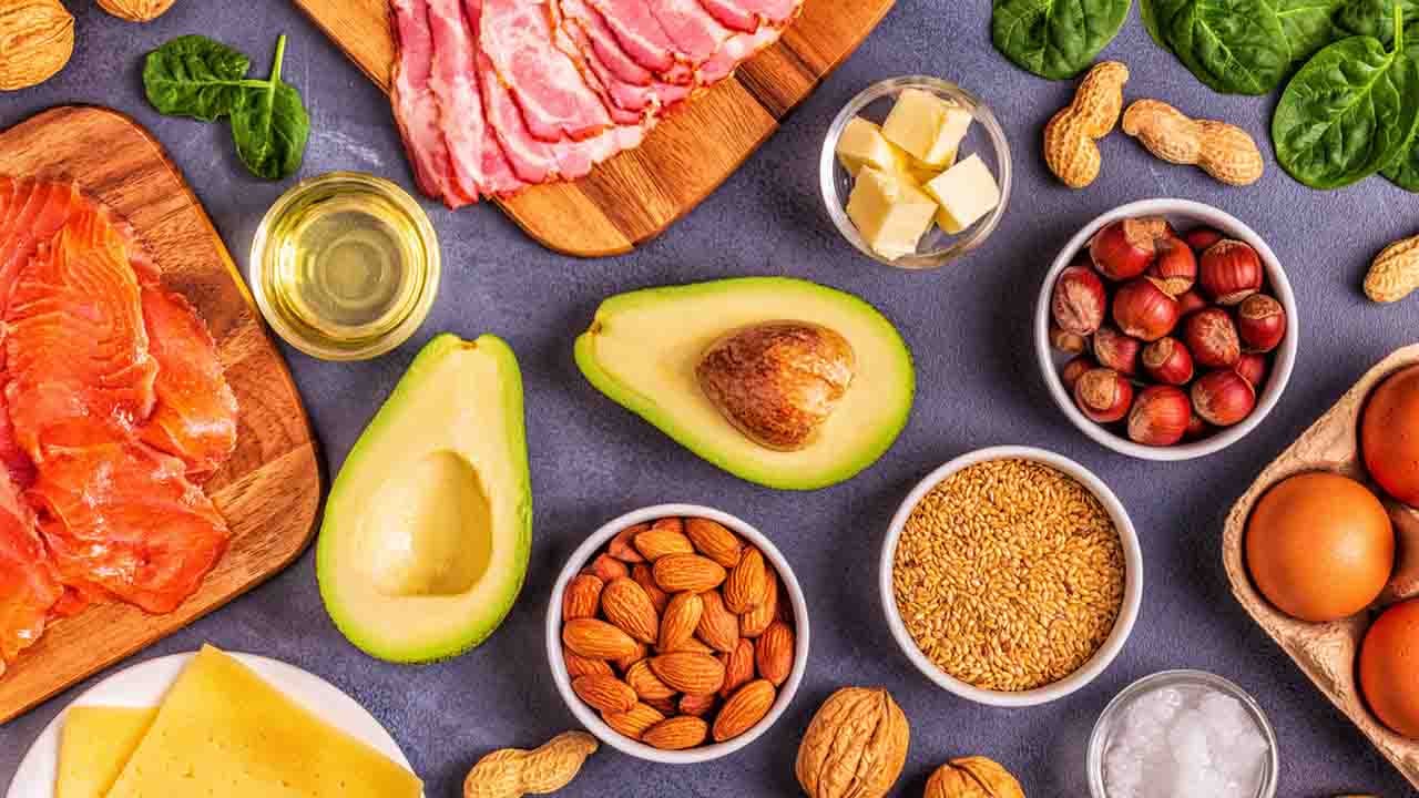 Almonds and other nuts, green veggies and more power foods to eat to help prevent cancer