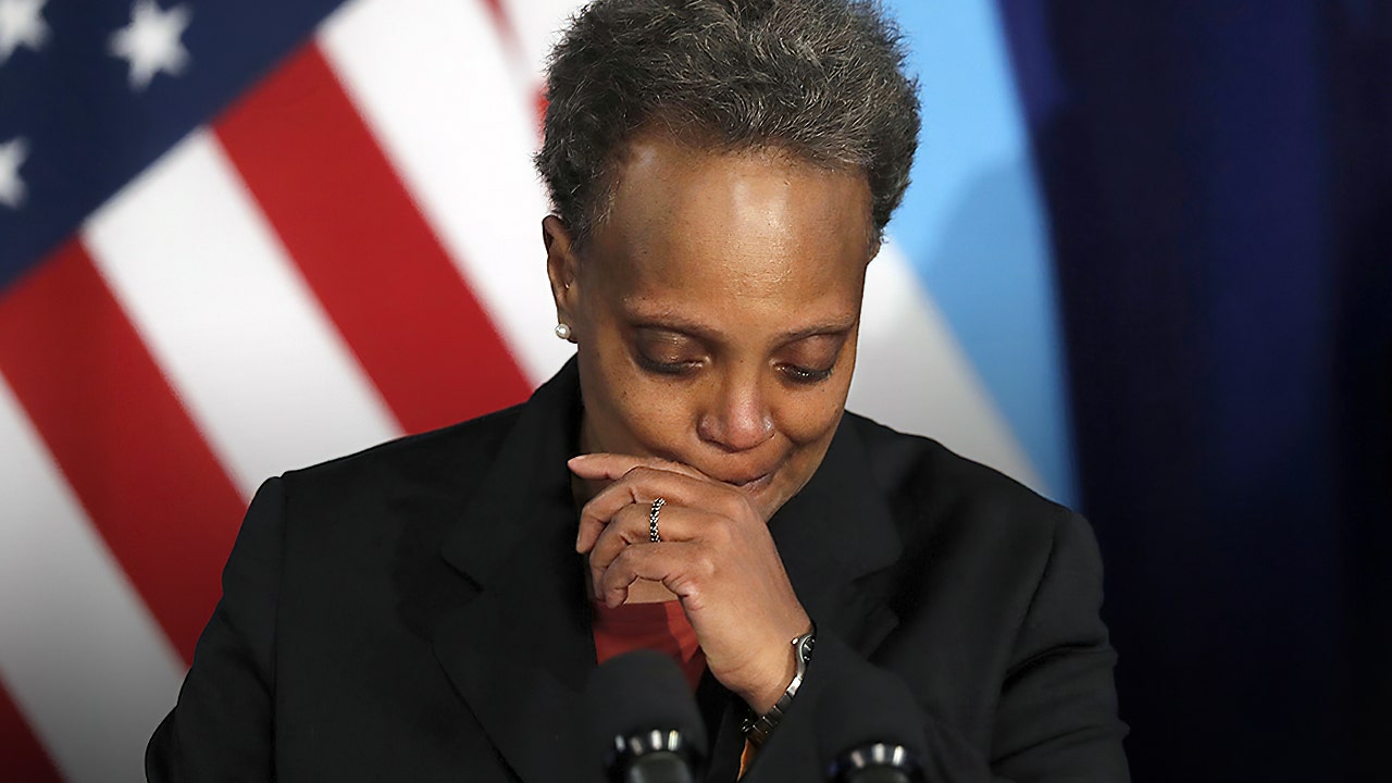 Chicago Mayor Lightfoot slams teachers' union for 'illegal walk-out,' rejects proposal for remote learning