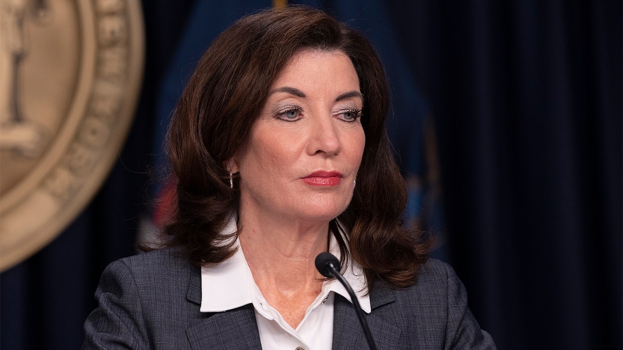 NYPD shoots man who threatened to kill Gov. Kathy Hochul, police commissioner: Report