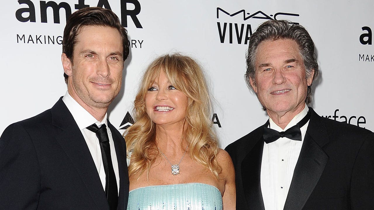 Goldie Hawn’s son Oliver Hudson jokes he ‘won’t leave’ after moving in with her and Kurt Russell