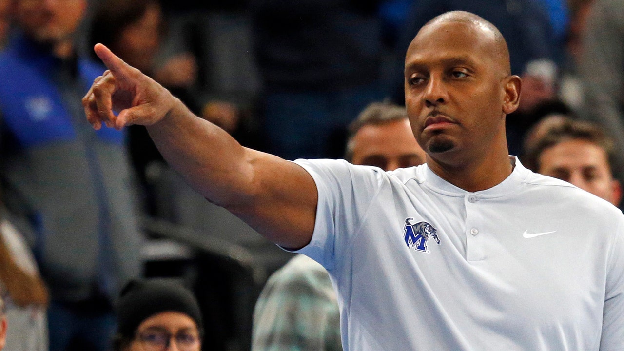Memphis’ Penny Hardaway rails against media’s ‘stupid f—ing questions’ following SMU loss