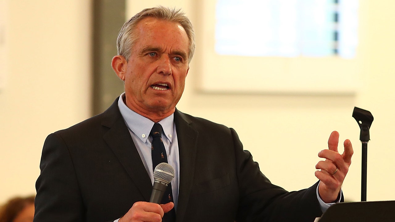 RFK Jr. says it's 'hypocritical' to blame Canada for wildfires, 'foolish' to attribute problem to single cause
