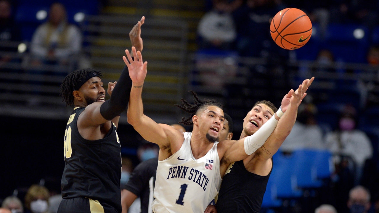 Trevion Williams leads No. 3 Purdue past Penn State | Fox News