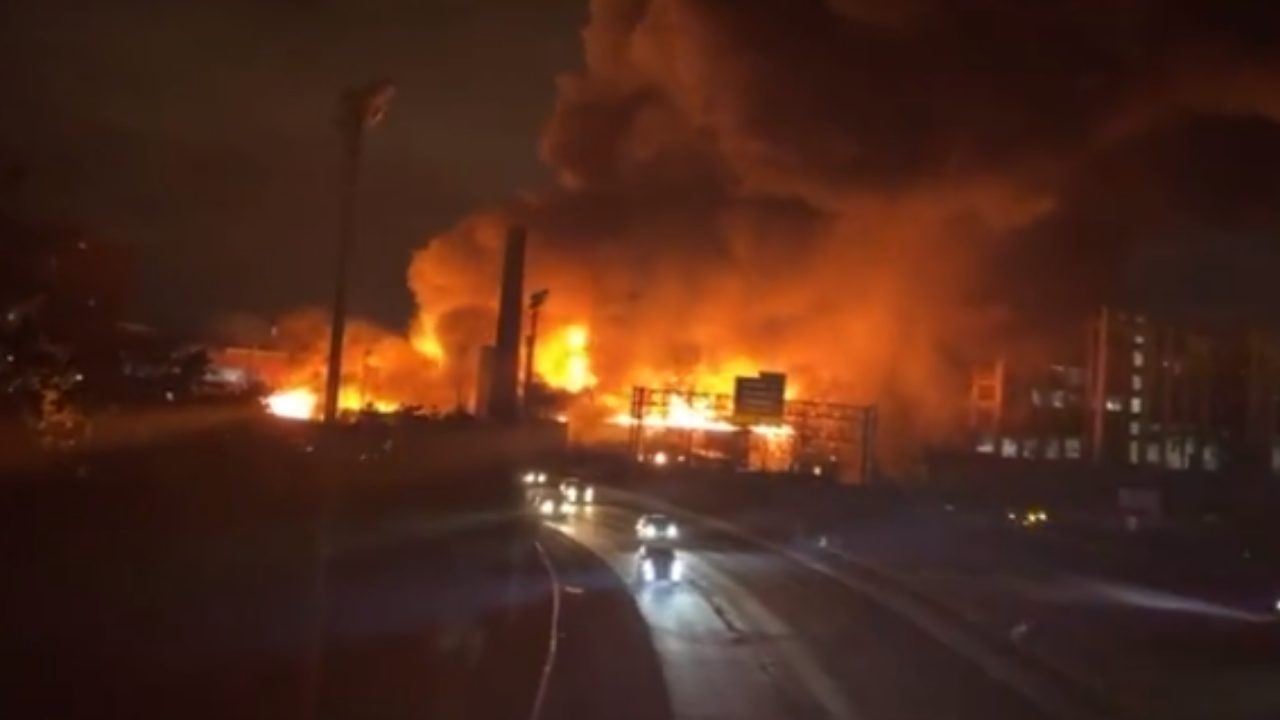 New Jersey fire breaks out at chemical plant; resident advised to keep windows closed