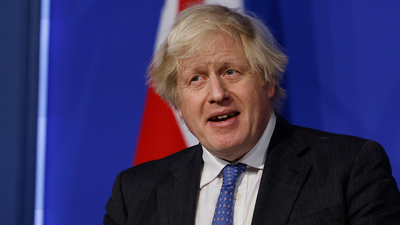 Boris Johnson awaits 'partygate' report