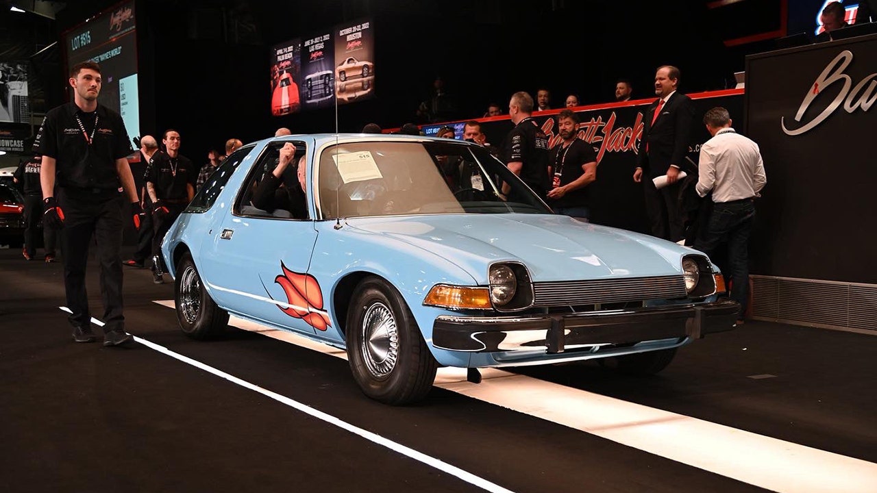 Wayne's World AMC Pacer 'Mirthmobile' auctioned for record amount | Fox