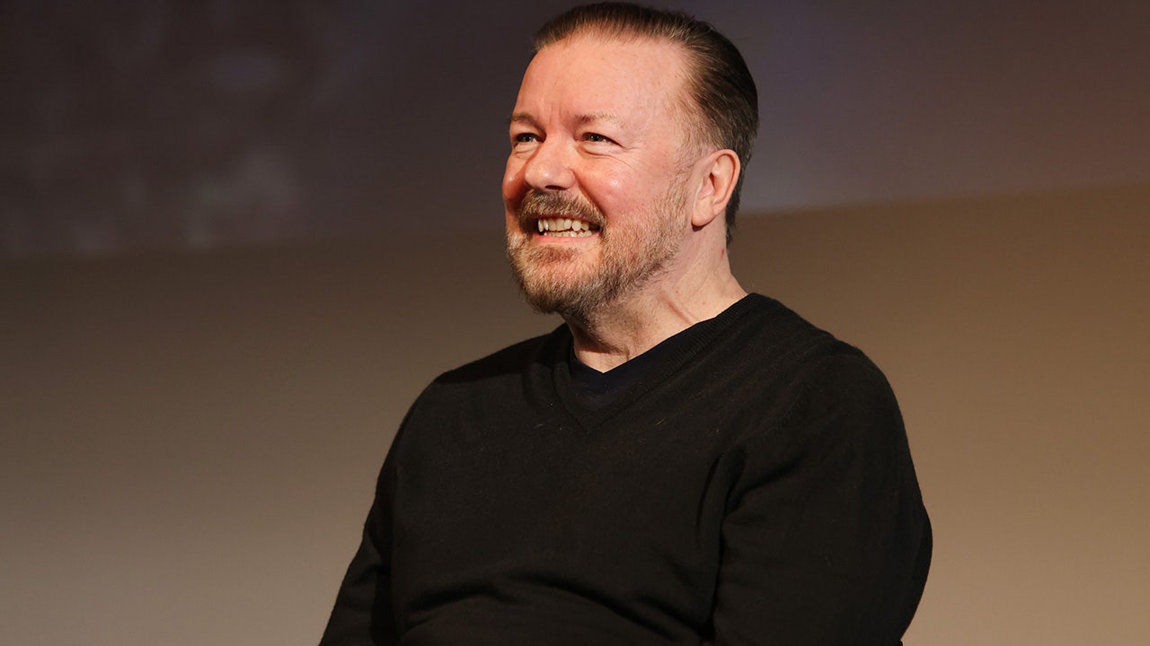 Ricky Gervais sounds off on ‘virtue signaling’ prior to Golden Globes