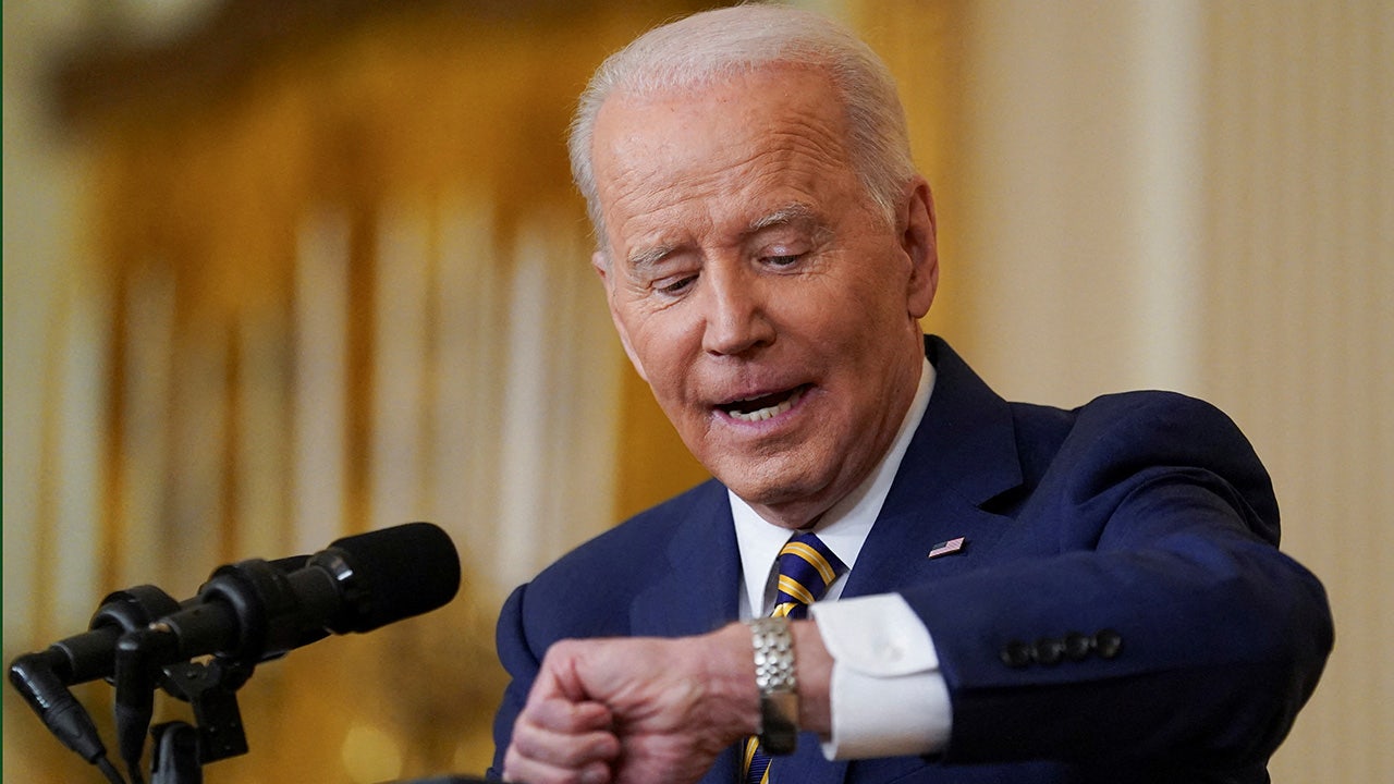 Biden’s tumultuous first year with the press, marked by sparring matches and less access