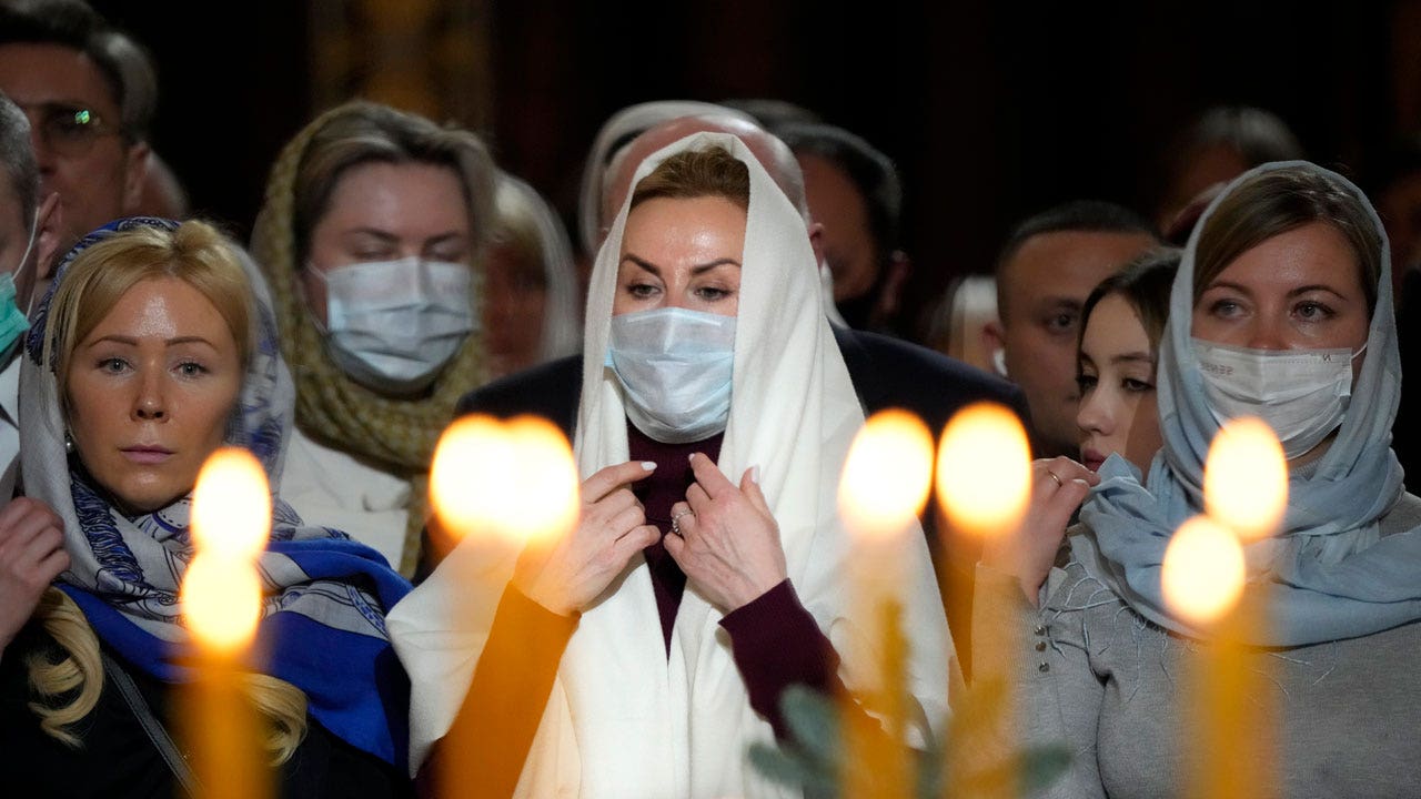 Ortodoxní kresťania oslavujú Vianoce uprostred strachu z koronavírusu