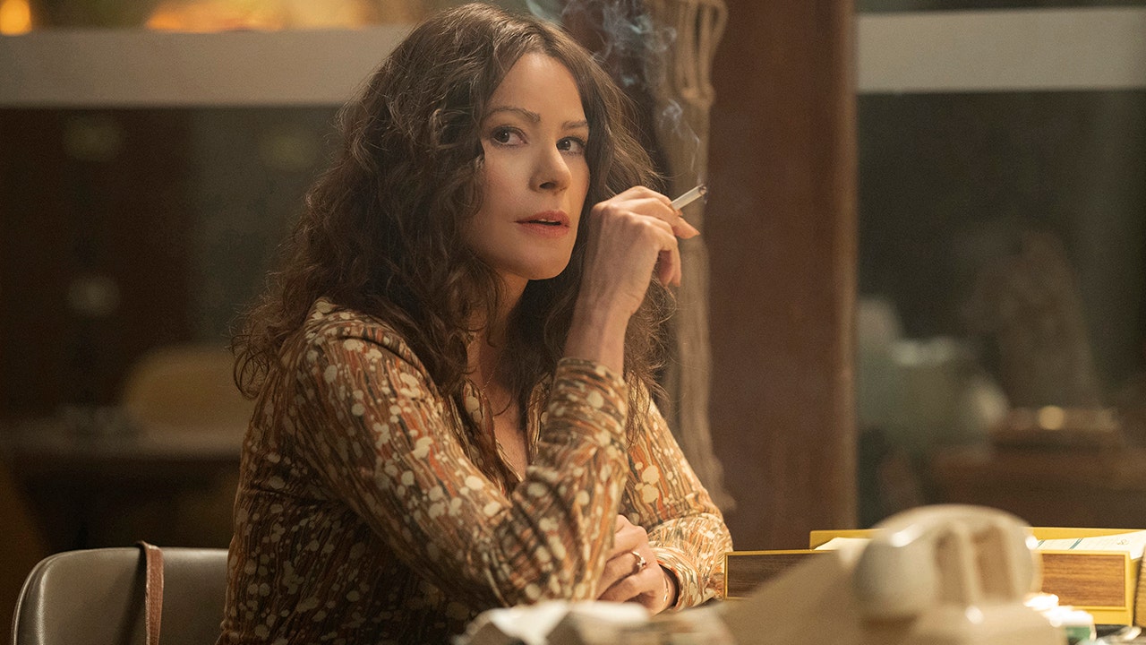 Sofia Vergara clutches cigarette in first look at Netflix role as cocaine godmother Griselda Blanco