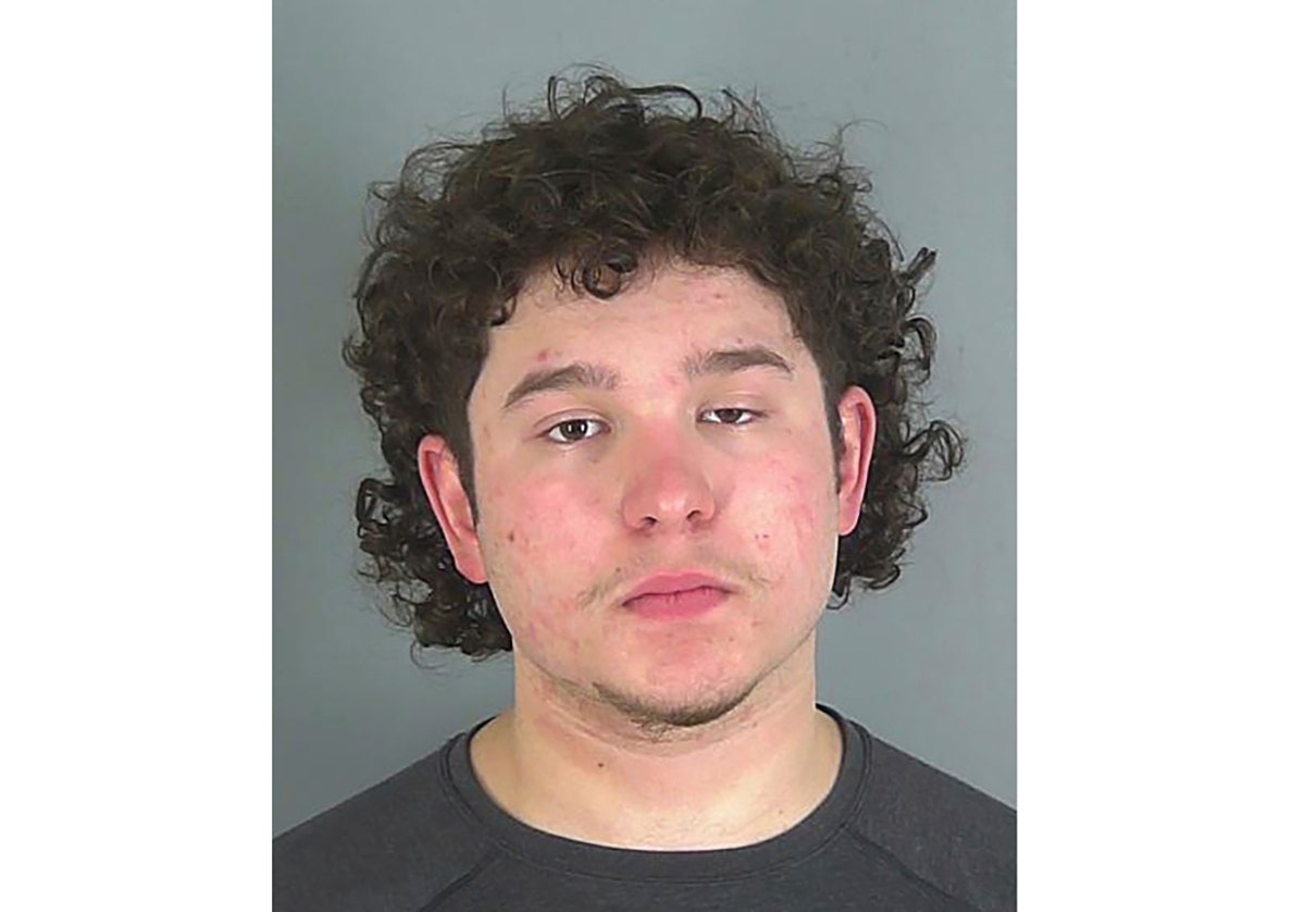 'American Idol' alum Caleb Kennedy arrested and charged with felony DUI after fatal car crash