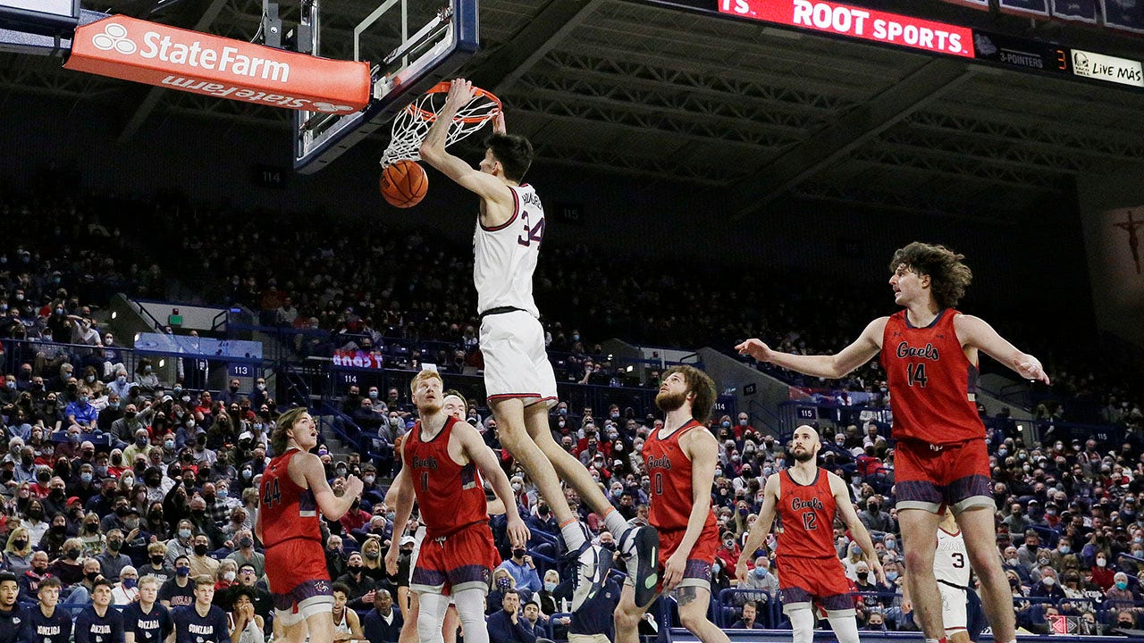 Gonzaga back at No. 1 in AP Top 25; Wyoming enters poll
