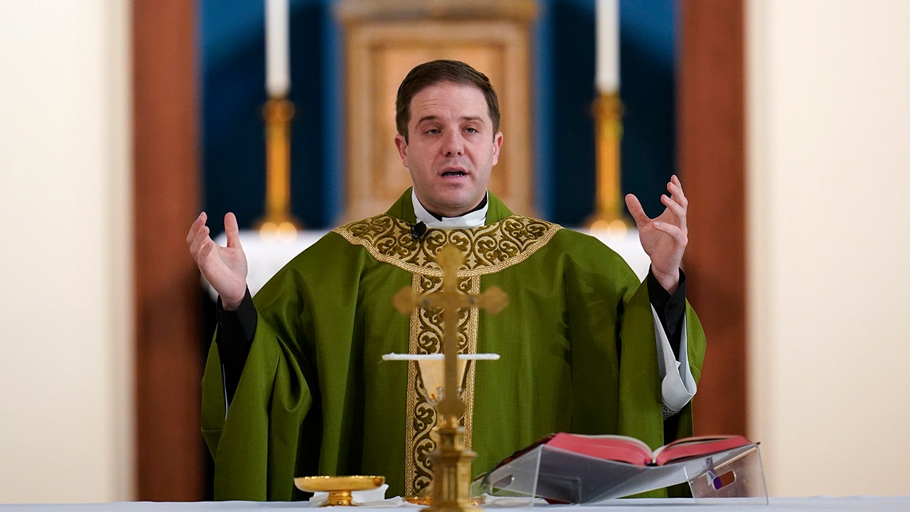 Botched baptisms roil Michigan church, just like in Arizona