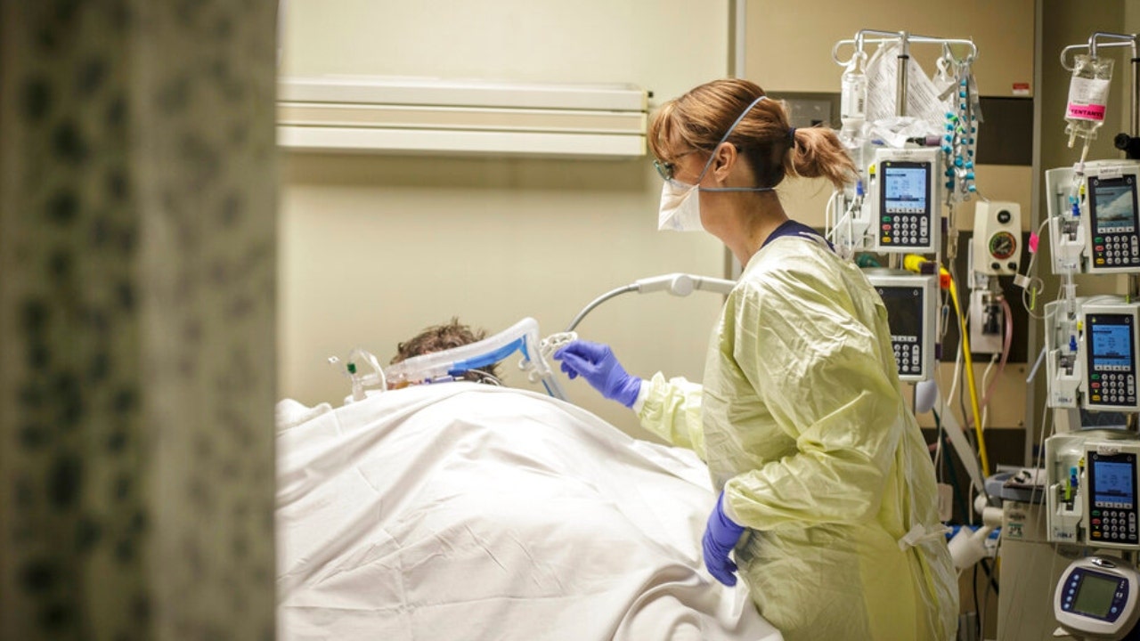 Midwest, southern state COVID-19 hospitalizations begin to fall