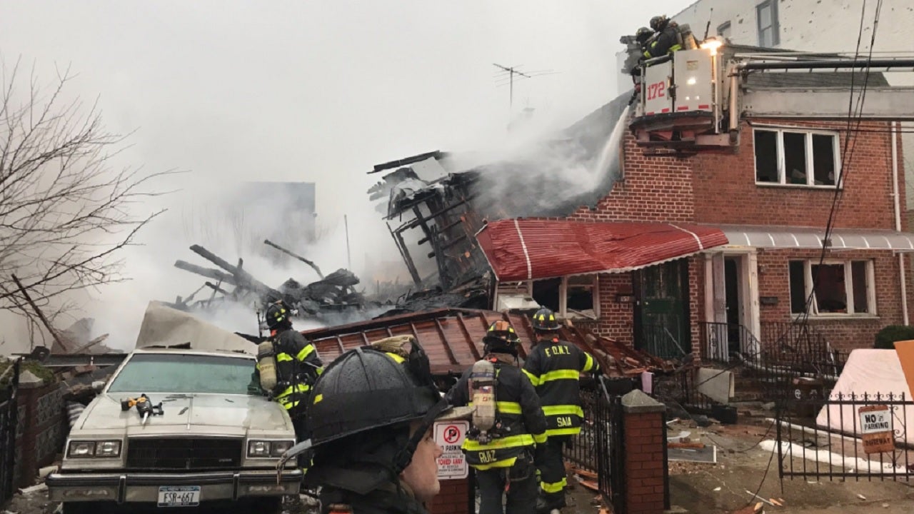 NYC gas explosion levels 3 homes, displaces 2 families after fire spreads from vacant building