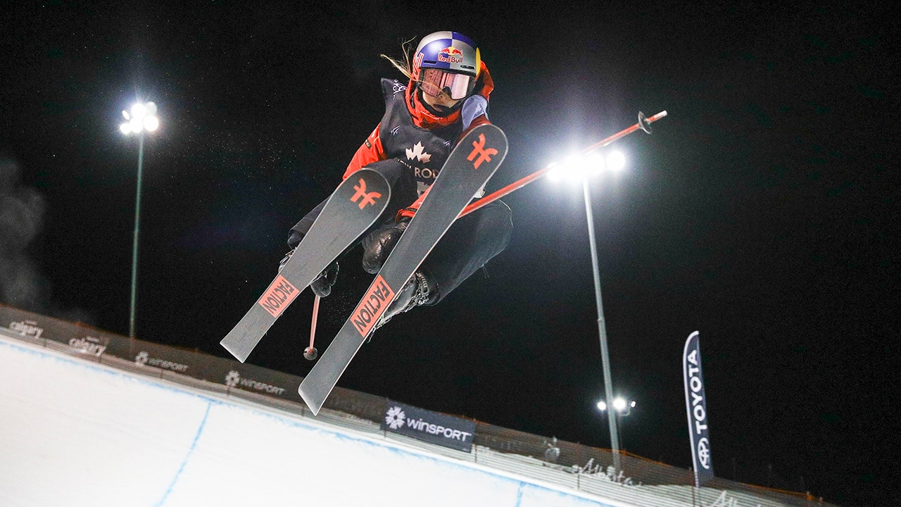 Freestyle skiing-Gu lands Big Air gold, China moves to top of