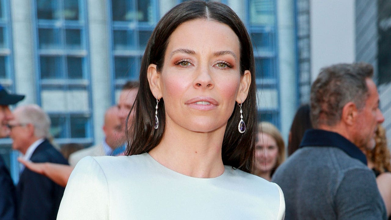 Marvel star Evangeline Lilly fulfills wish to leave Hollywood: 'Praise God'