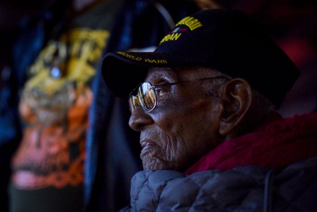 Richard Overton, oldest WWII veteran, still waiting for a headstone three years after death