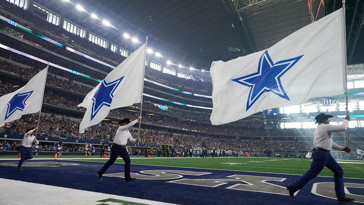 Dallas Cowboys Kids in Dallas Cowboys Team Shop 