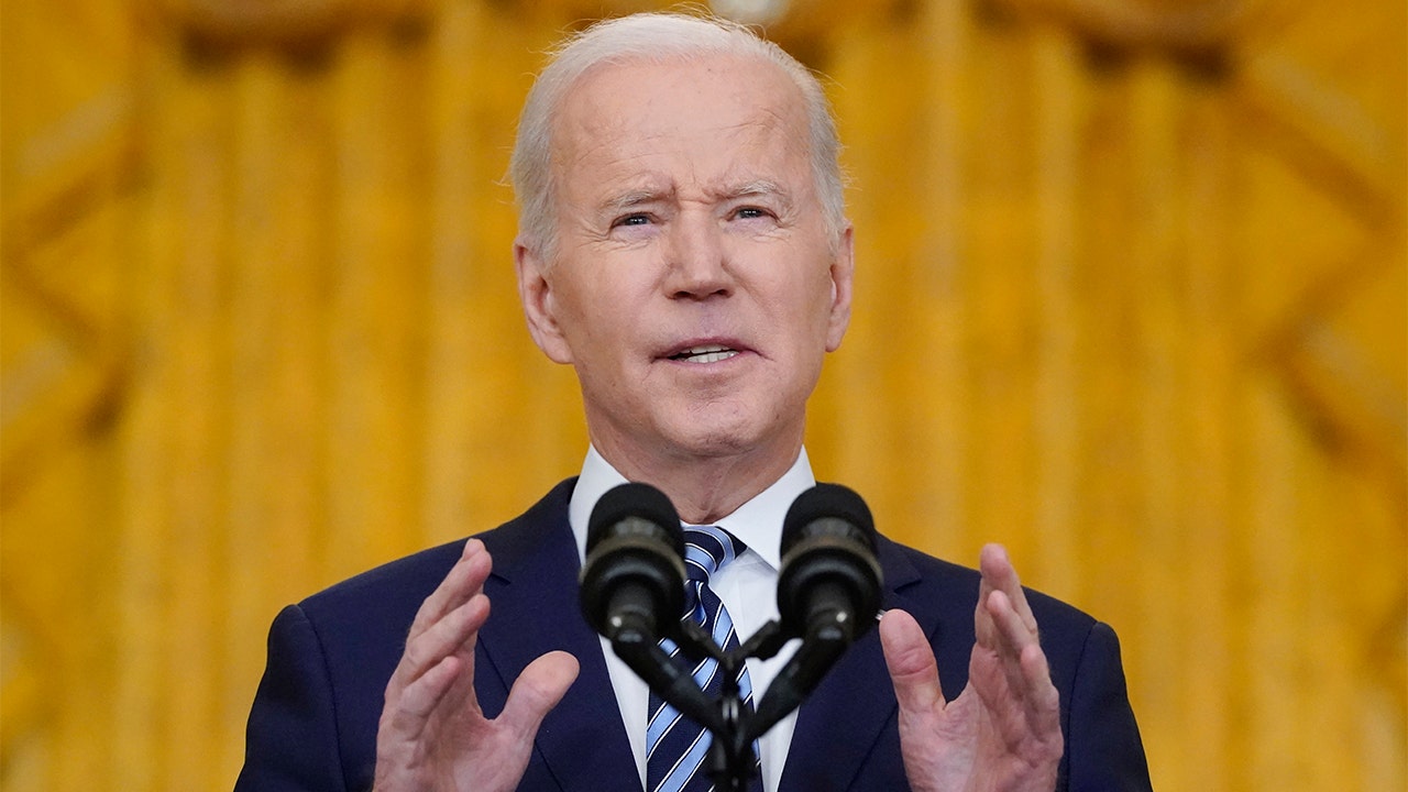 Biden announces more Russia sanctions over Ukraine war, 7K more US