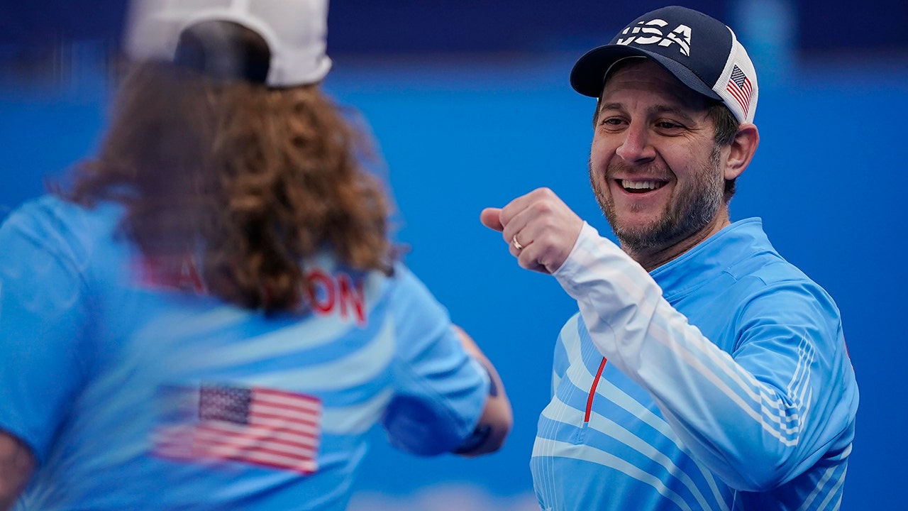 Winter Olympics 22 Us Men Reach Curling Semis Keep Repeat Gold In Play Fox News