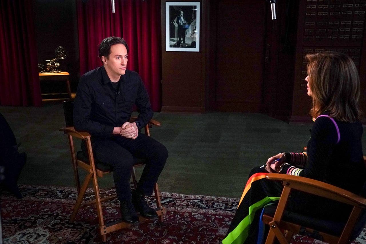 'Rust' cinematographer's husband 'angry' Alec Baldwin won't take 'responsibility' for Halyna Hutchins' death