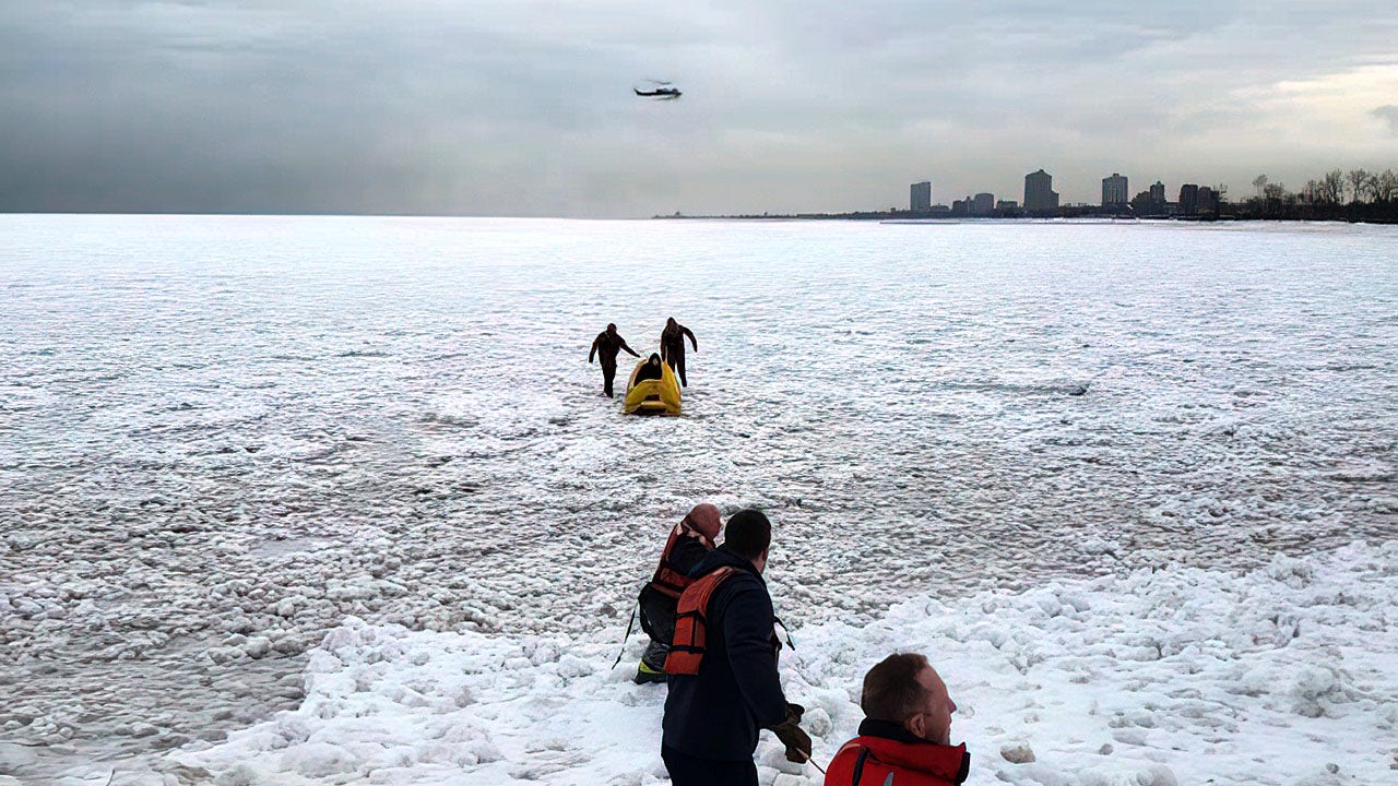 Chicago student rescued from Lake Michigan ice: report