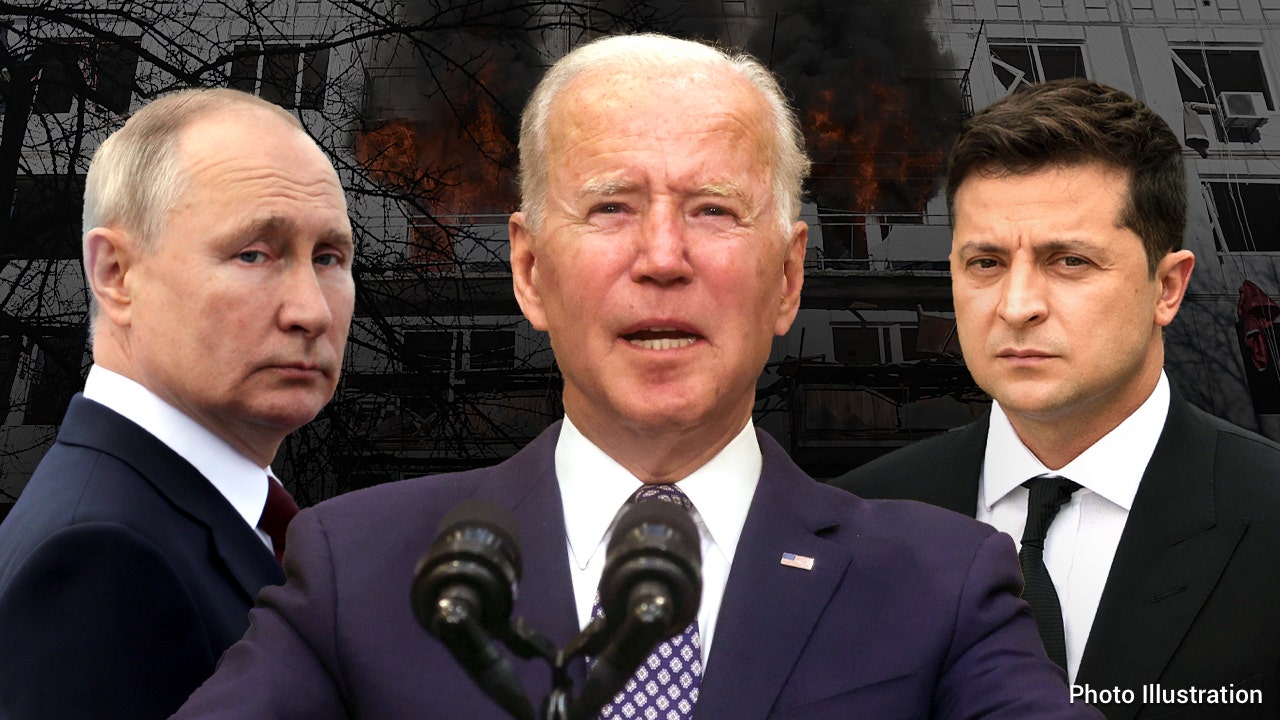 Biden 'playing our very strong hand in a very weak way,' Russia expert warns