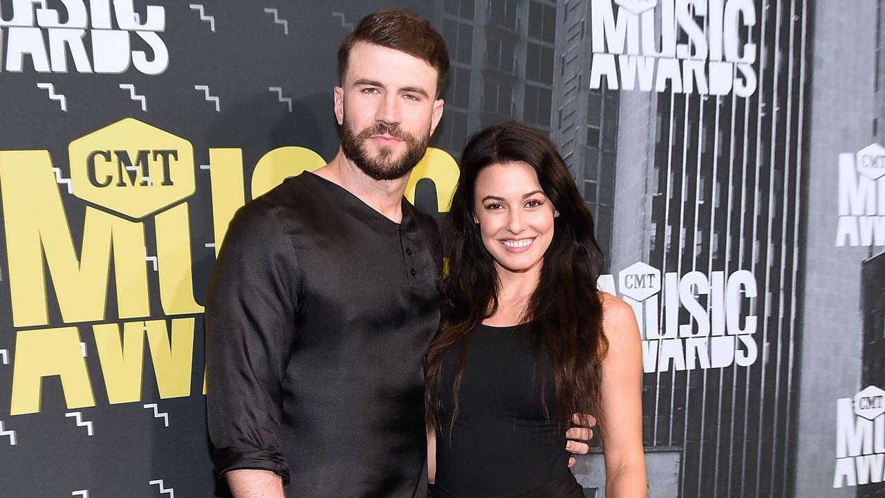 Sam Hunt expecting a baby girl with estranged wife Lee Fowler