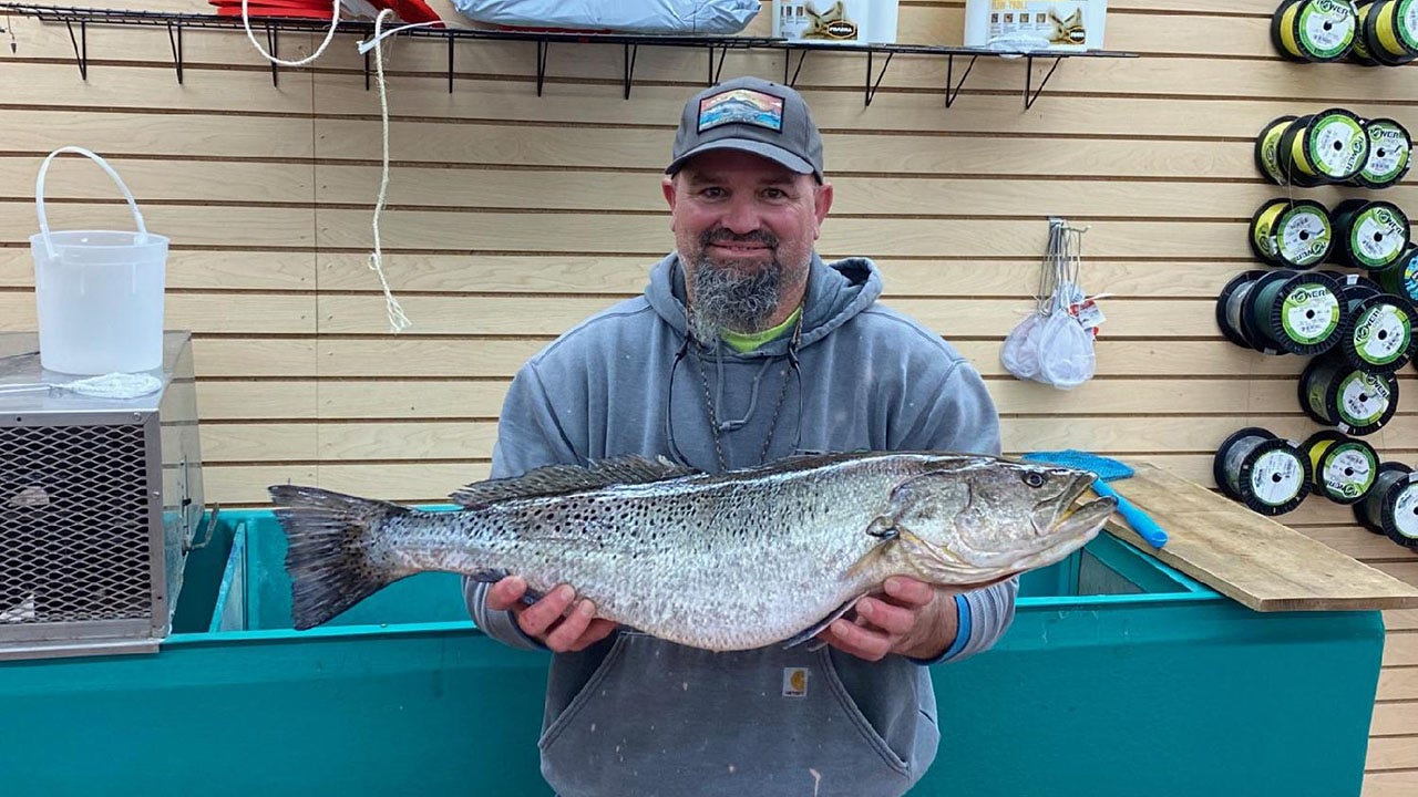 North Carolina man breaks 60-year-old fishing record
