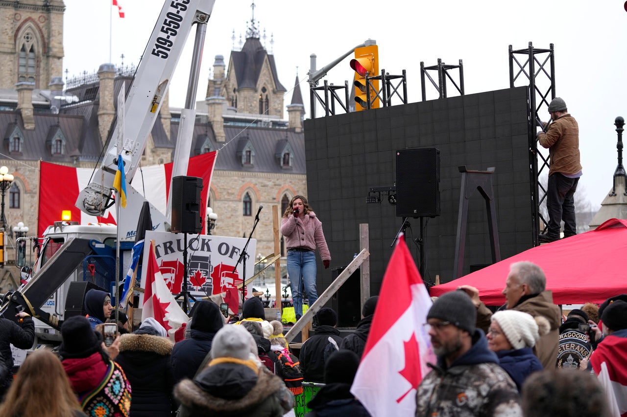 This is how Canada's trucker convoy could end