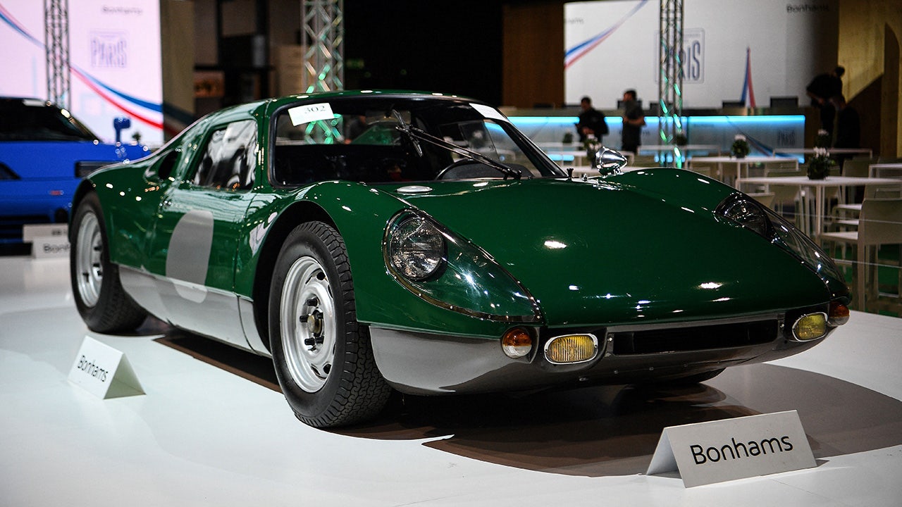 Robert Redford's old Porsche sold for $1.5 million