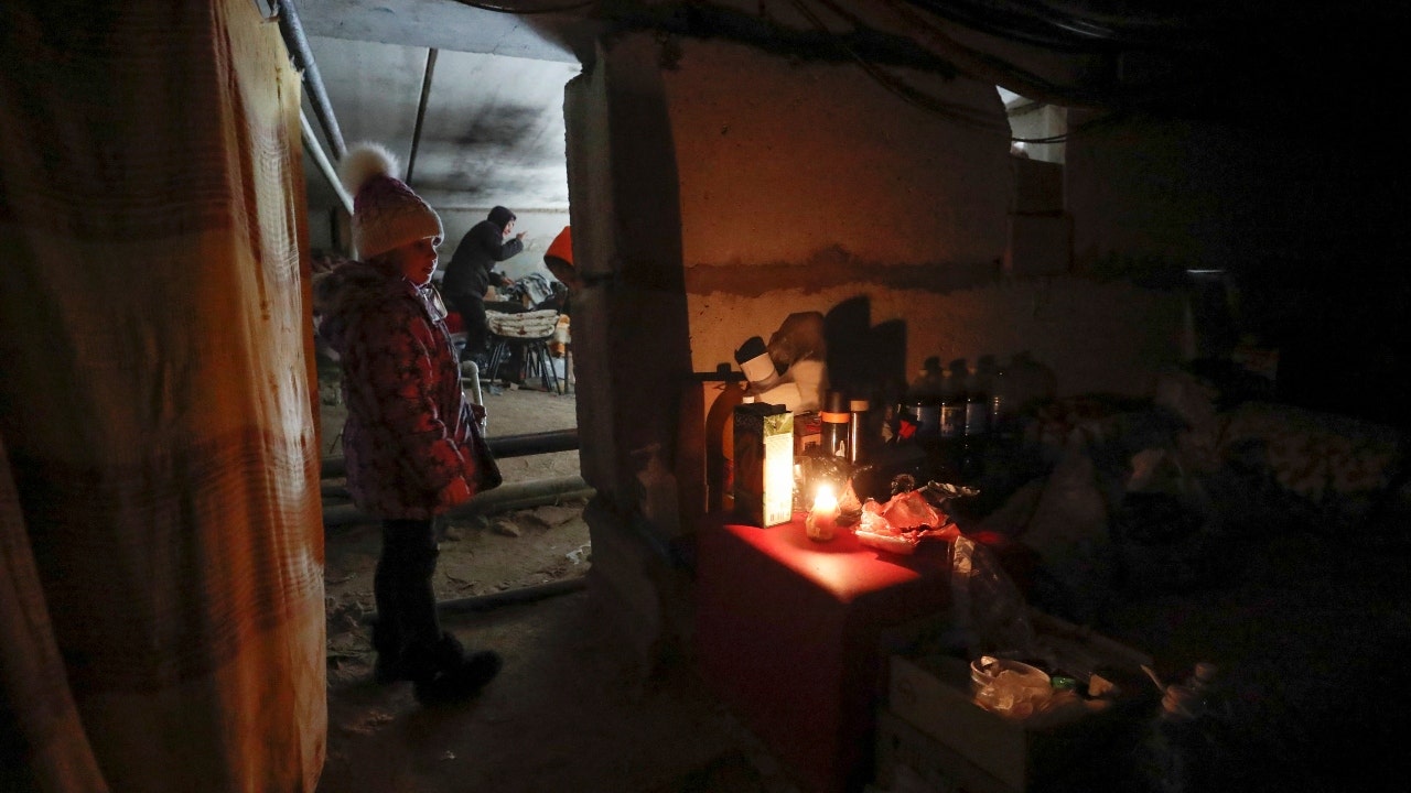 Mariupol residents 'starving' as Russian occupation continues: 'Things are bad for my family'