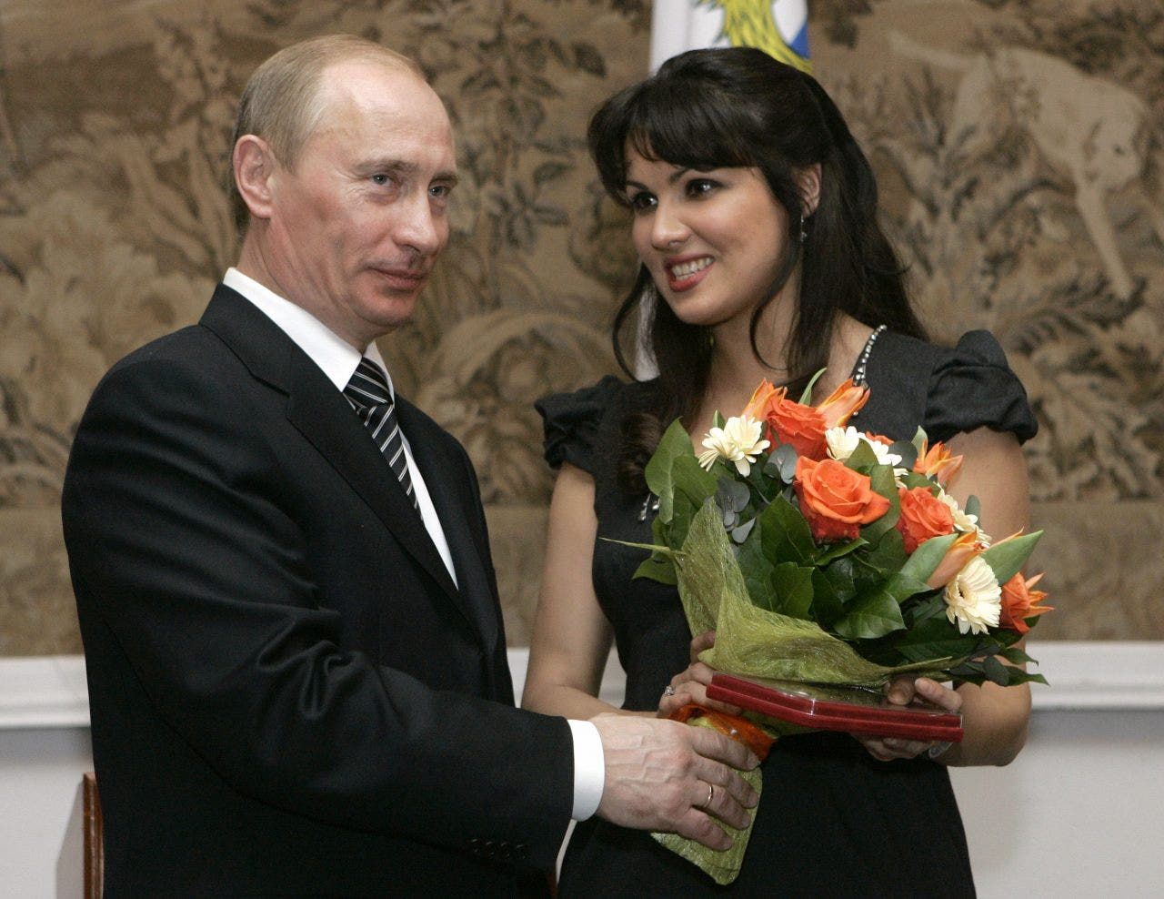 Russian opera singer and Putin – Met cancels artist, attacks free speech